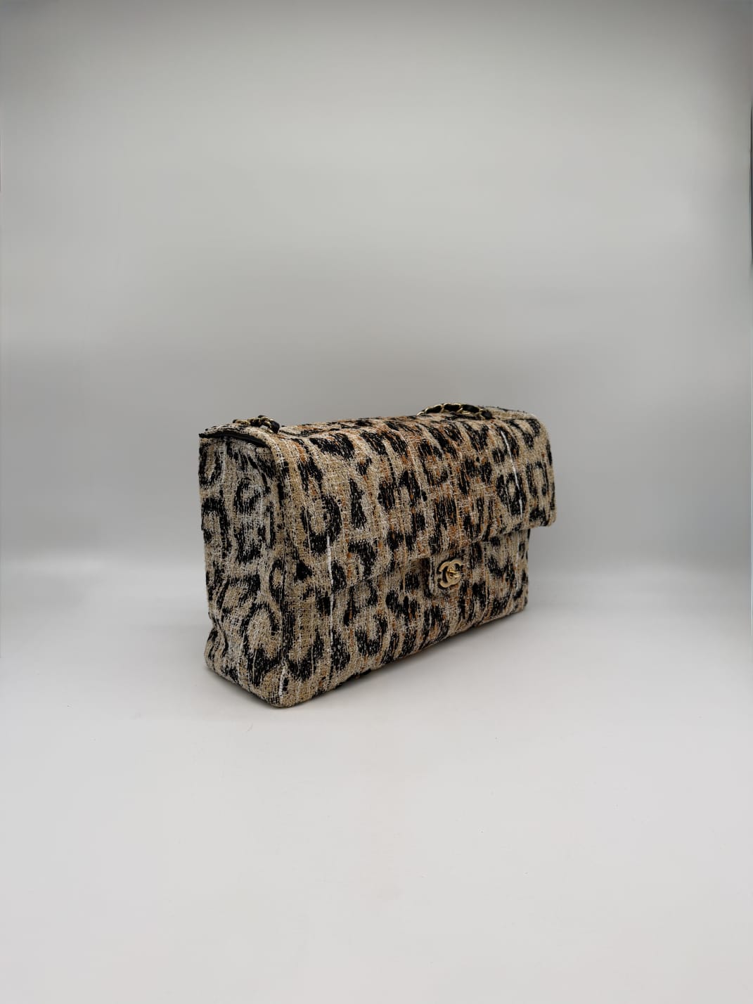 Chanel maxi leopard